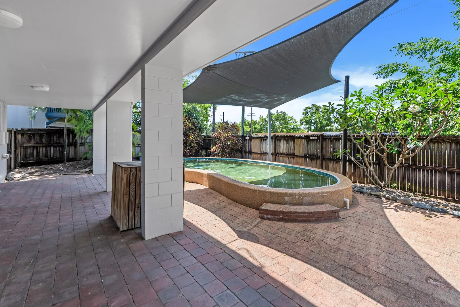 Additional image 11 of 3/451-455 Severin Street, Manunda QLD 4870