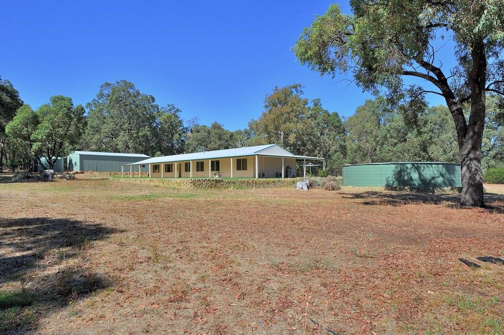 4 bedrooms House in 269 Lakeview Drive GIDGEGANNUP WA, 6083