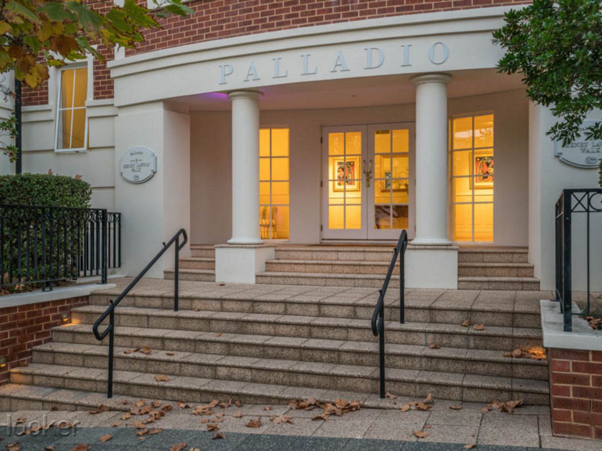 4/2 Henry Lawson Walk, East Perth WA 6004 Apartment For Rent 800