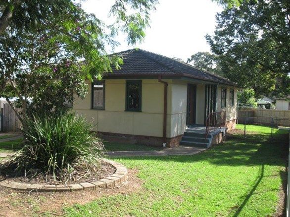 Picture of 12 Scribbly Place, MACQUARIE FIELDS NSW 2564