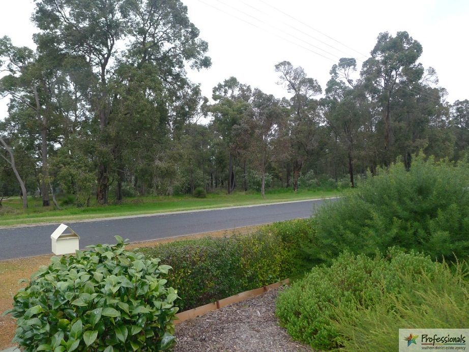 2 Gibbs Road, Collie WA 6225, Image 2