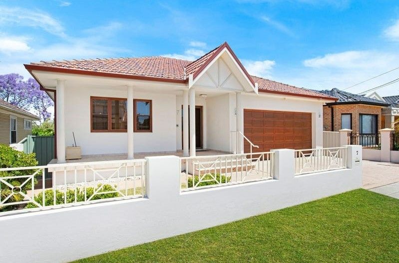 4 bedrooms House in 7 Valentia Avenue LUGARNO NSW, 2210