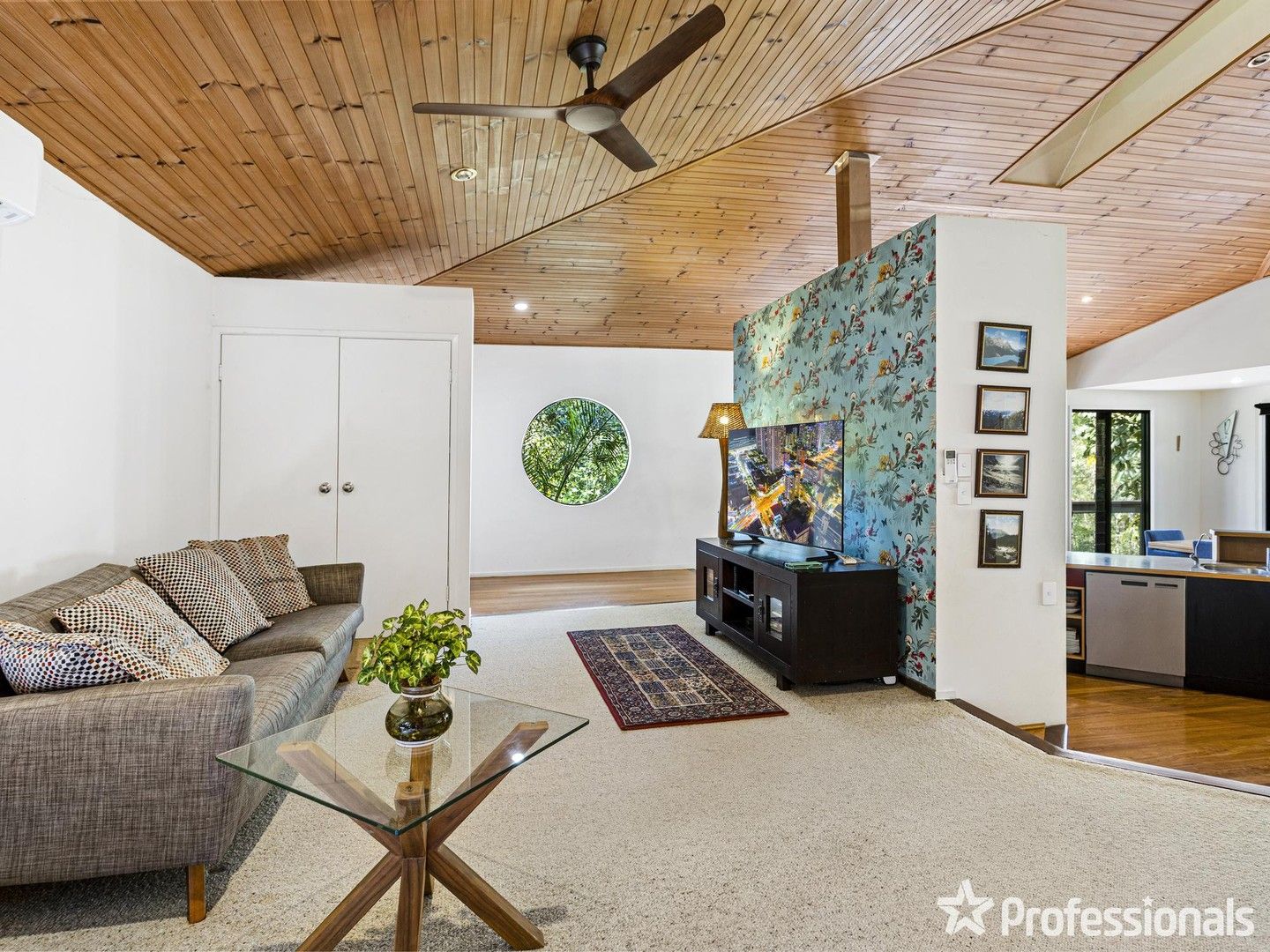 3 bedrooms House in 82 Lydford Close BONOGIN QLD, 4213