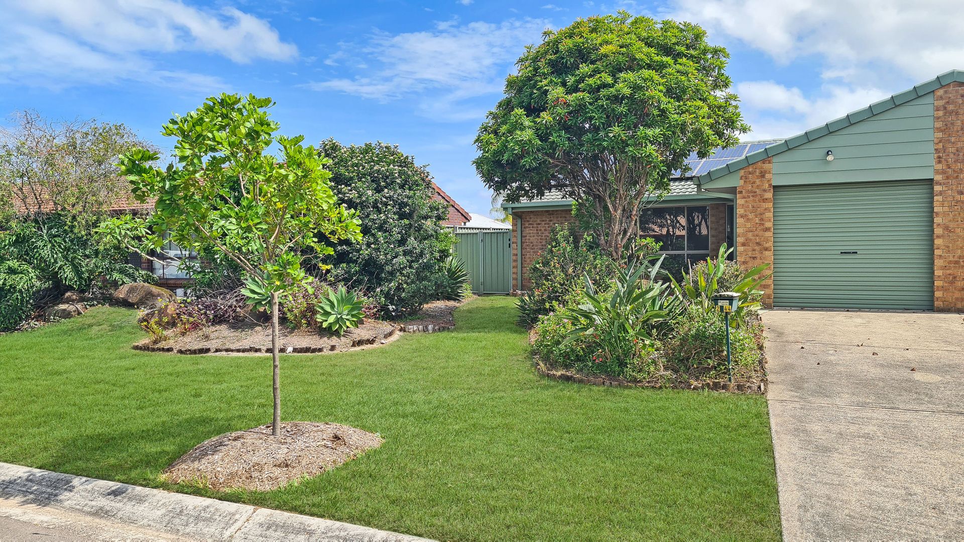 2/44 Kangaroo Avenue, Coombabah QLD 4216, Image 2