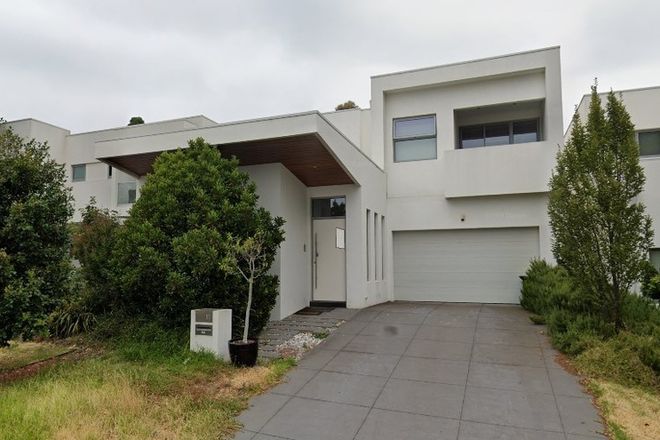 Picture of 11 Linnaker Place, KEW VIC 3101
