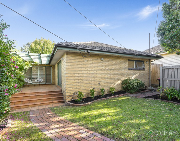 18 Randell Street, Parkdale VIC 3195