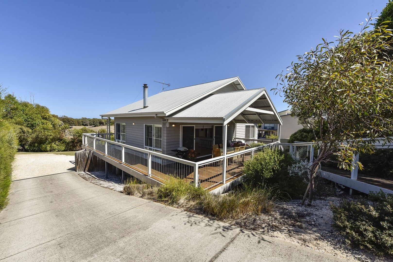 17 Woolundry Road, Robe SA 5276, Image 0