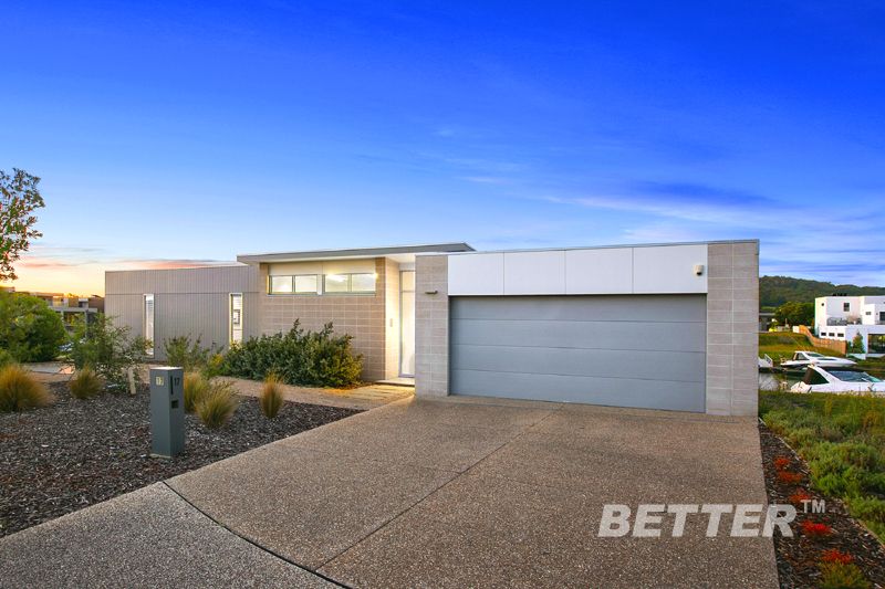 17 Helsal Point, Safety Beach VIC 3936, Image 1