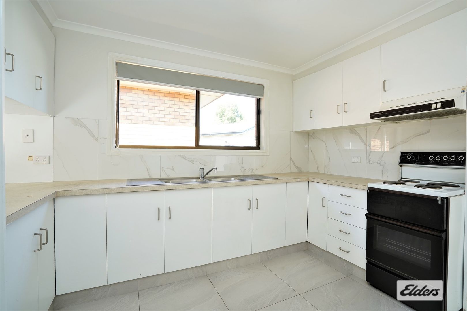 2/102 Canal Street, Griffith NSW 2680, Image 2