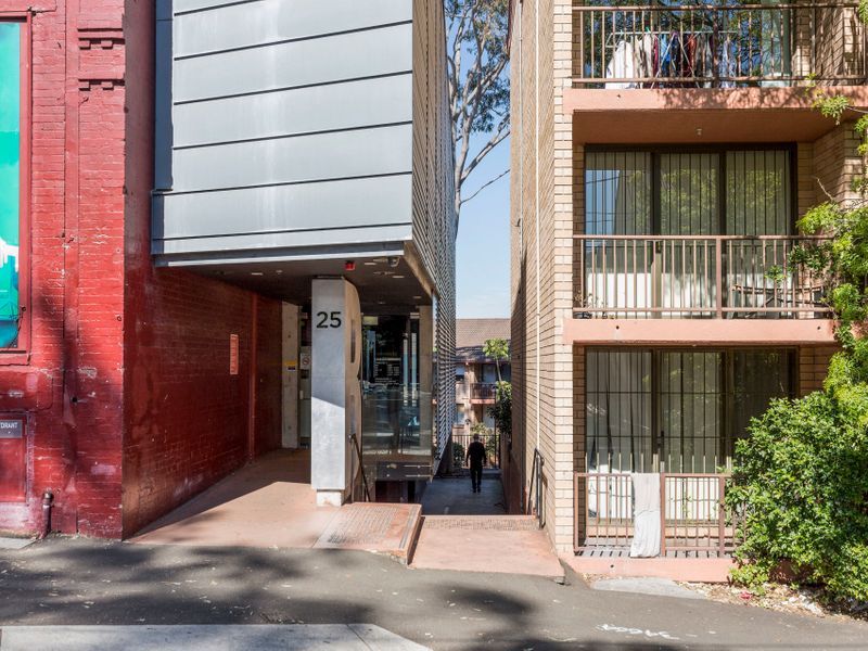 29/2 Goodlet Street, Surry Hills NSW 2010