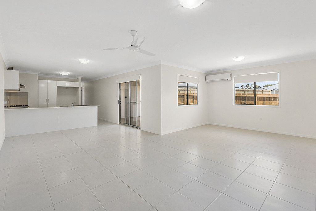 1 & 2/5 Templeton Court, Westbrook QLD 4350, Image 1