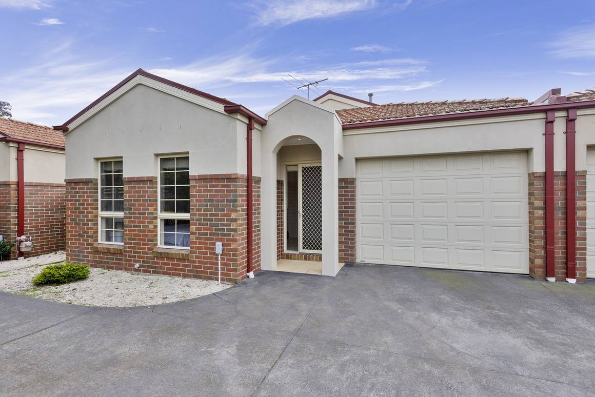 Picture of 4/5 Plymouth Avenue, PASCOE VALE VIC 3044