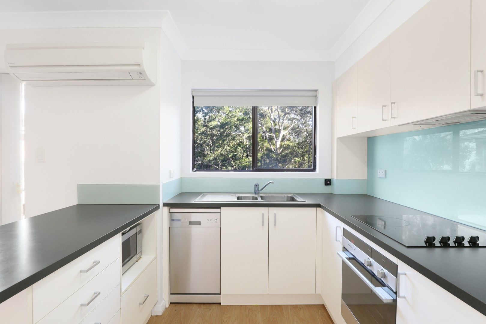 14/14 Hindmarsh Avenue, North Wollongong NSW 2500, Image 0