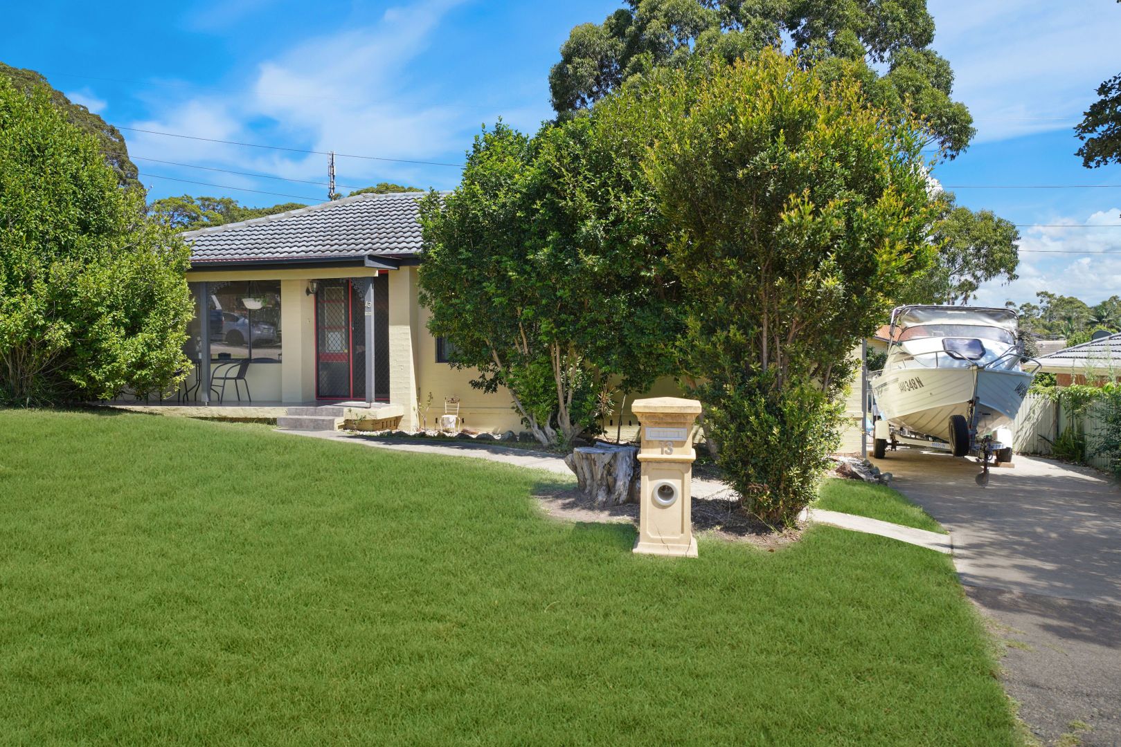13 Newhaven Place, Bateau Bay NSW 2261