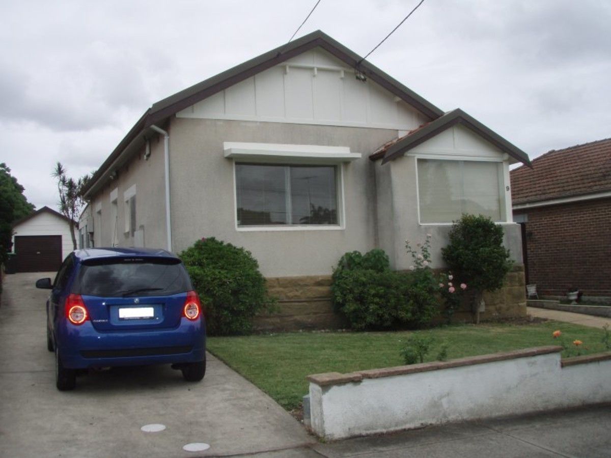 4 bedrooms House in 9 Main Street EARLWOOD NSW, 2206
