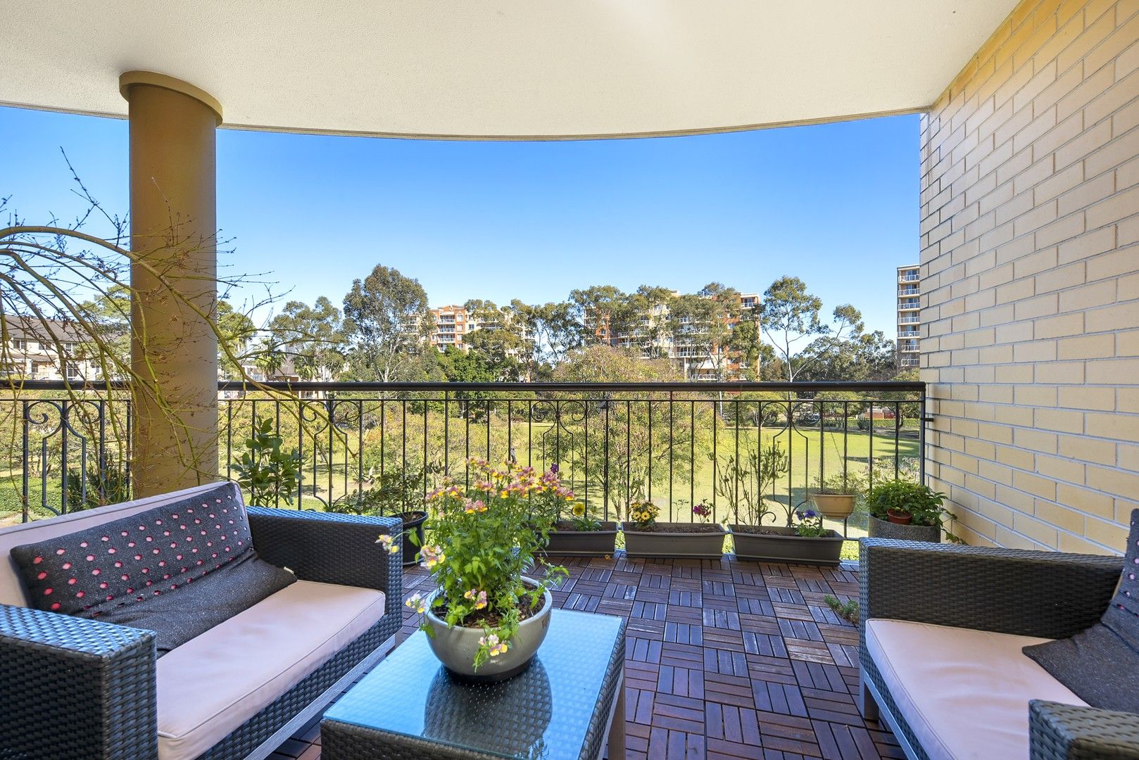 3 bedrooms Apartment / Unit / Flat in 4/2 Bradley Place LIBERTY GROVE NSW, 2138