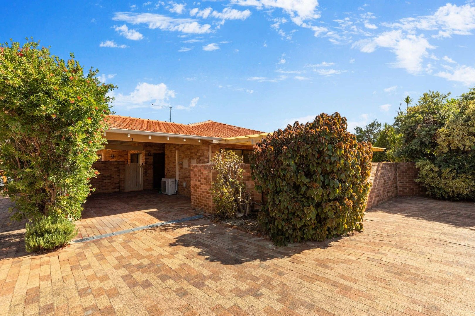 3 bedrooms House in 4/11 Canning Avenue MOUNT PLEASANT WA, 6153