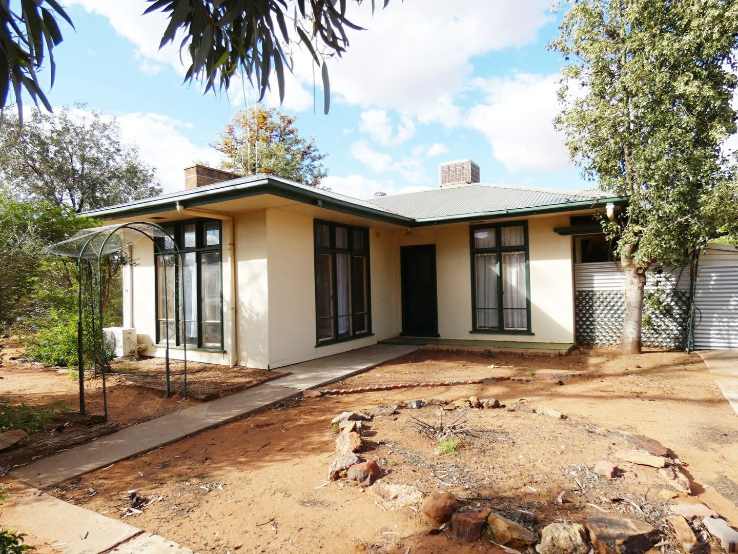 8 Bonanza Street, Broken Hill Property History & Address Research