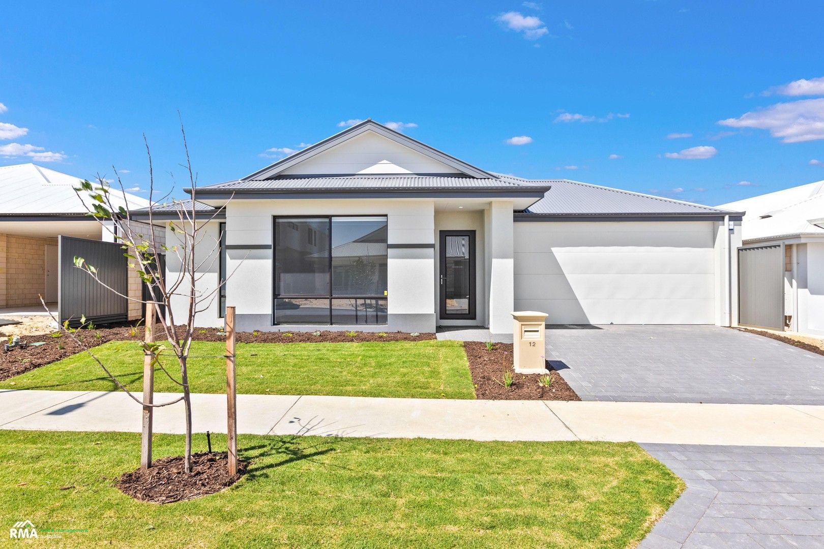 4 bedrooms House in 12 Phaxas Street JINDALEE WA, 6036