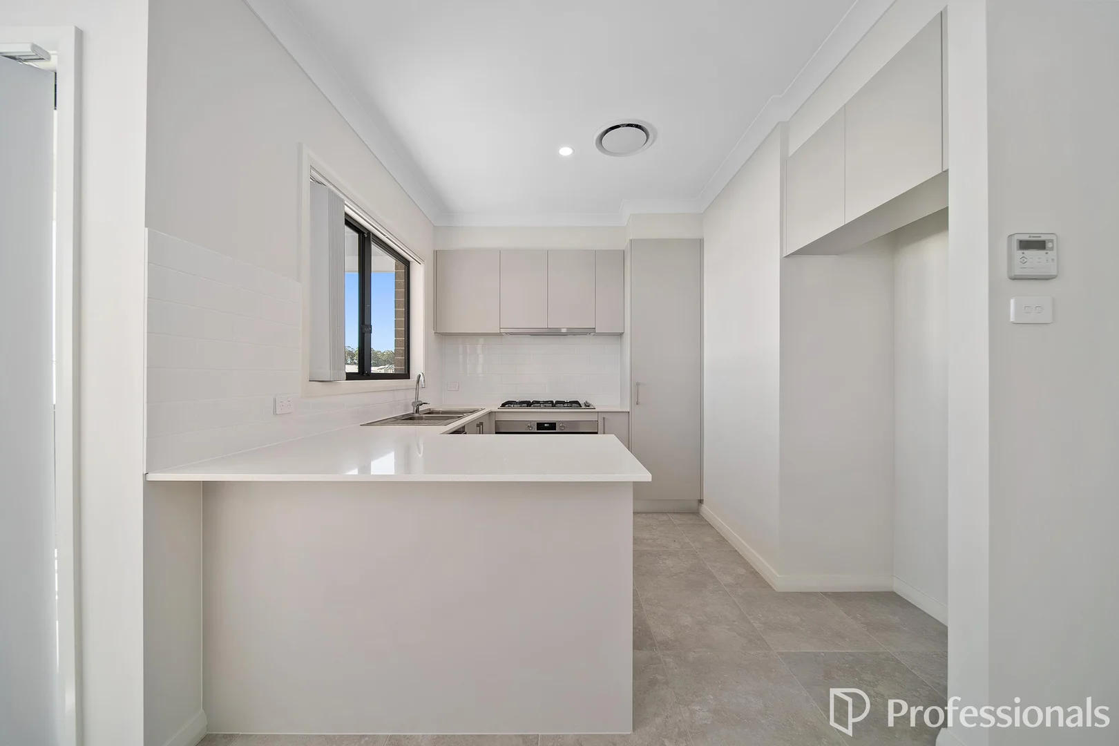 Additional image 2 of 57 Biscay Circuit, Menangle Park NSW 2563