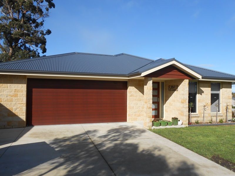 2 Forest Rise, FOSTER VIC 3960, Image 0