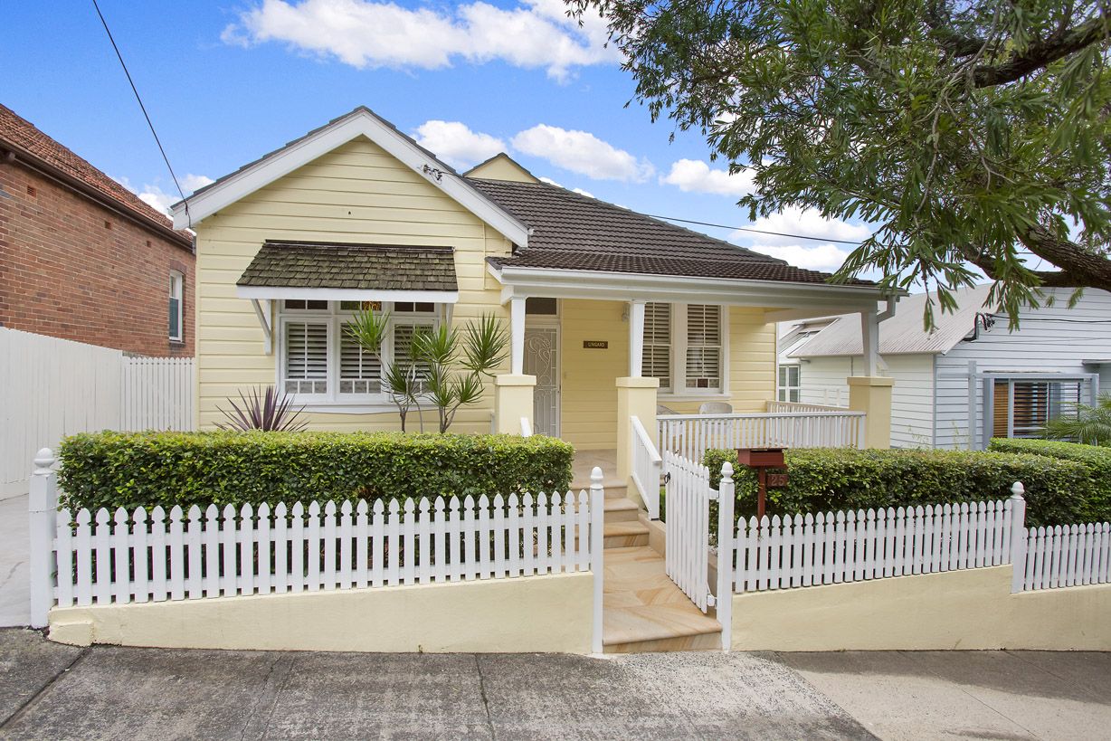 4 bedrooms House in 25 Cometrowe Street DRUMMOYNE NSW, 2047