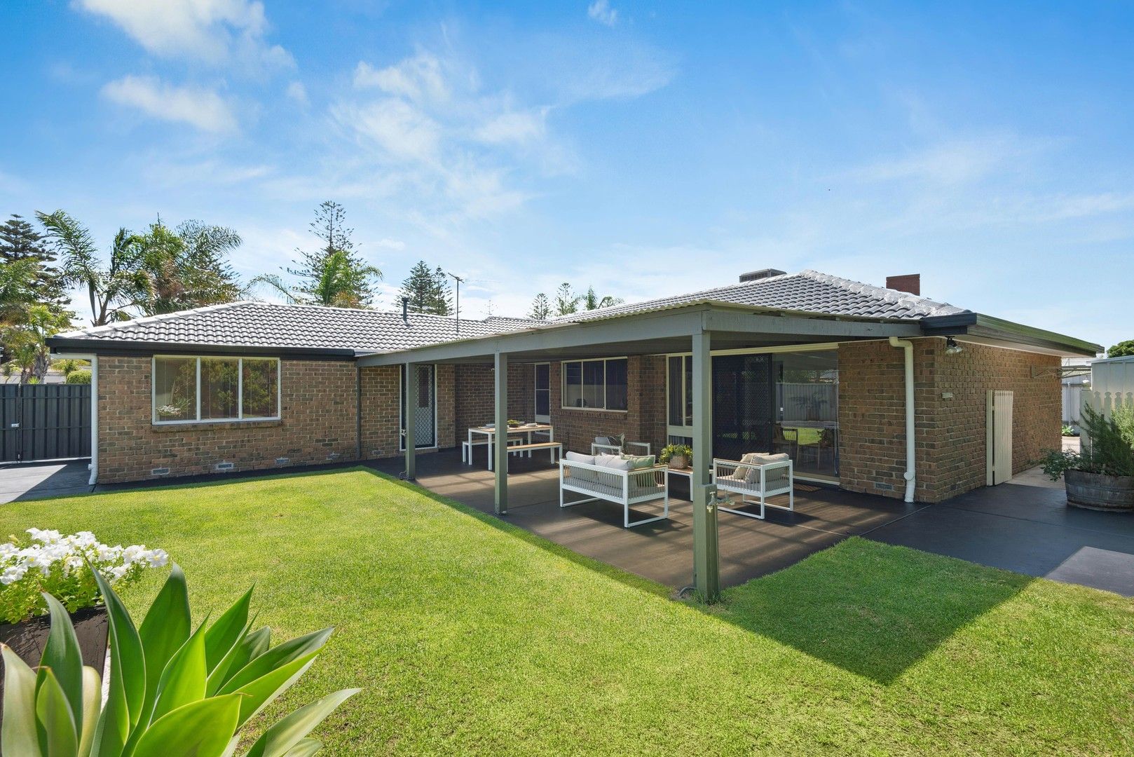 8 Schroder Court, North Haven SA 5018, Image 0