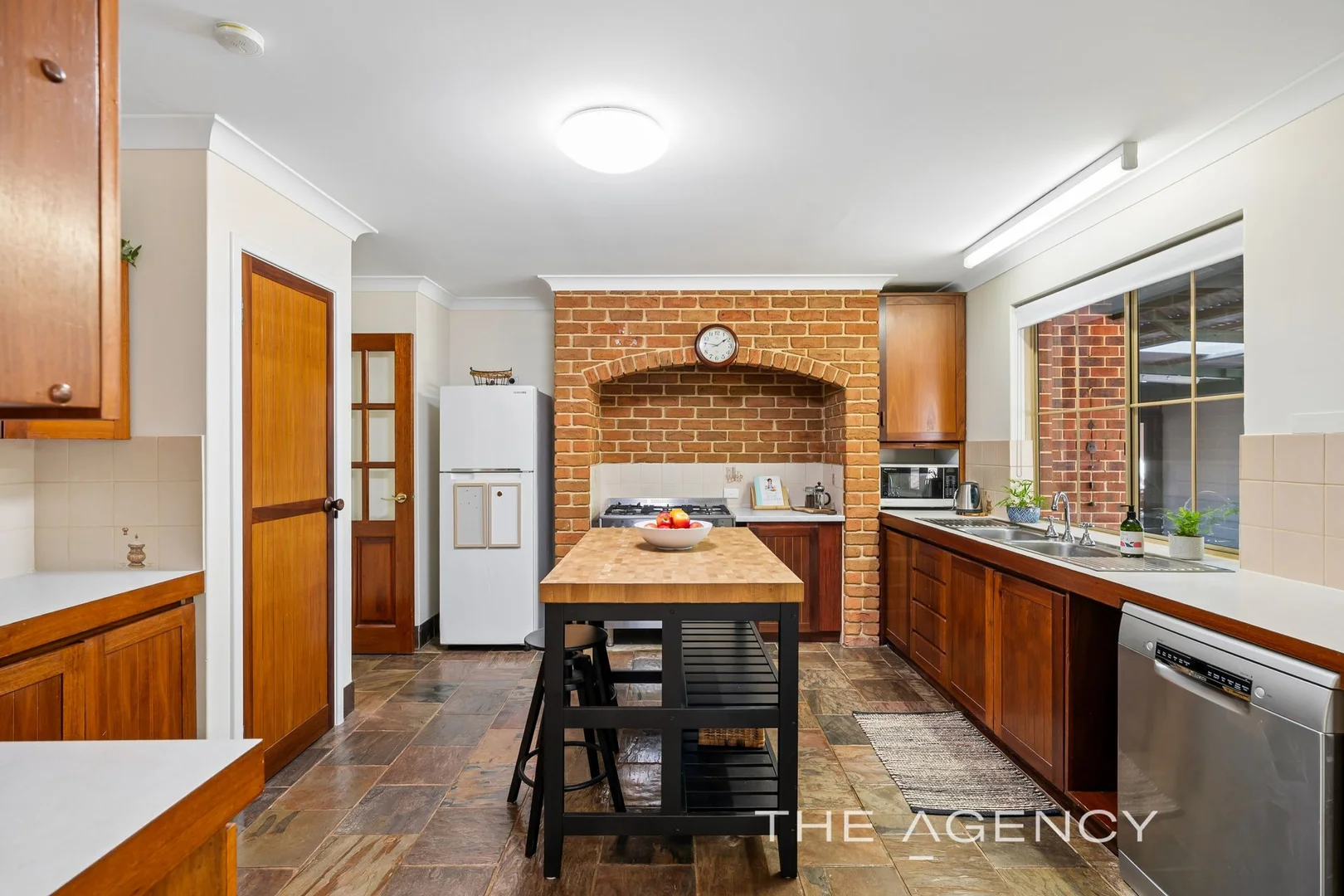 Additional image 5 of 2 Hartung Street, Mundaring WA 6073