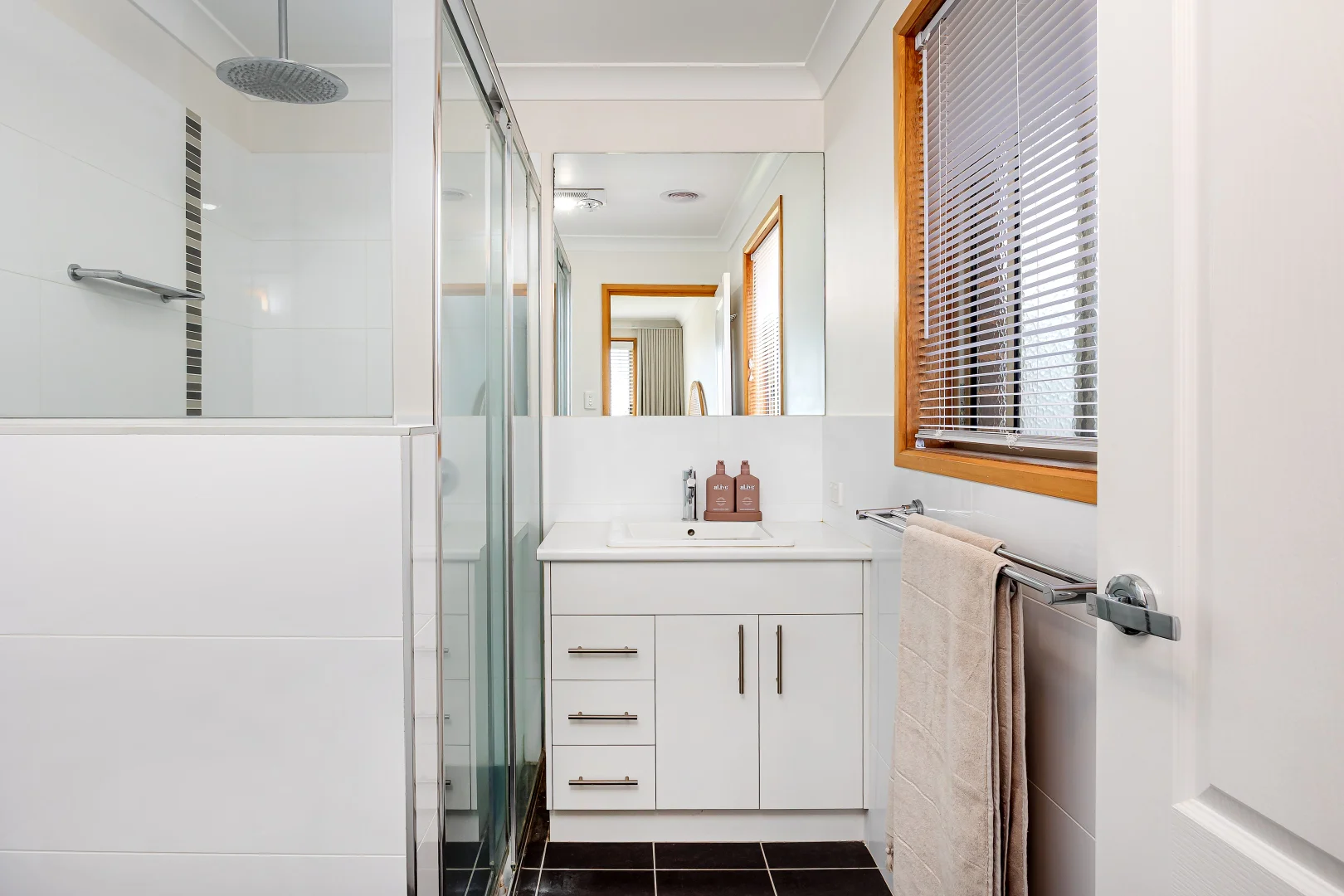 Additional image 4 of 10 Comet Place, Estella NSW 2650