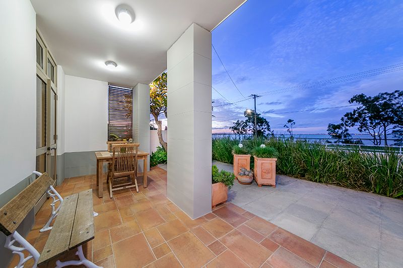 16 Eagle Tce, Shorncliffe QLD 4017, Image 2