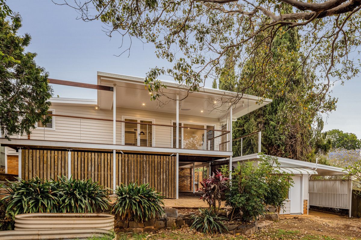4 bedrooms House in 160 Tourist Road RANGEVILLE QLD, 4350
