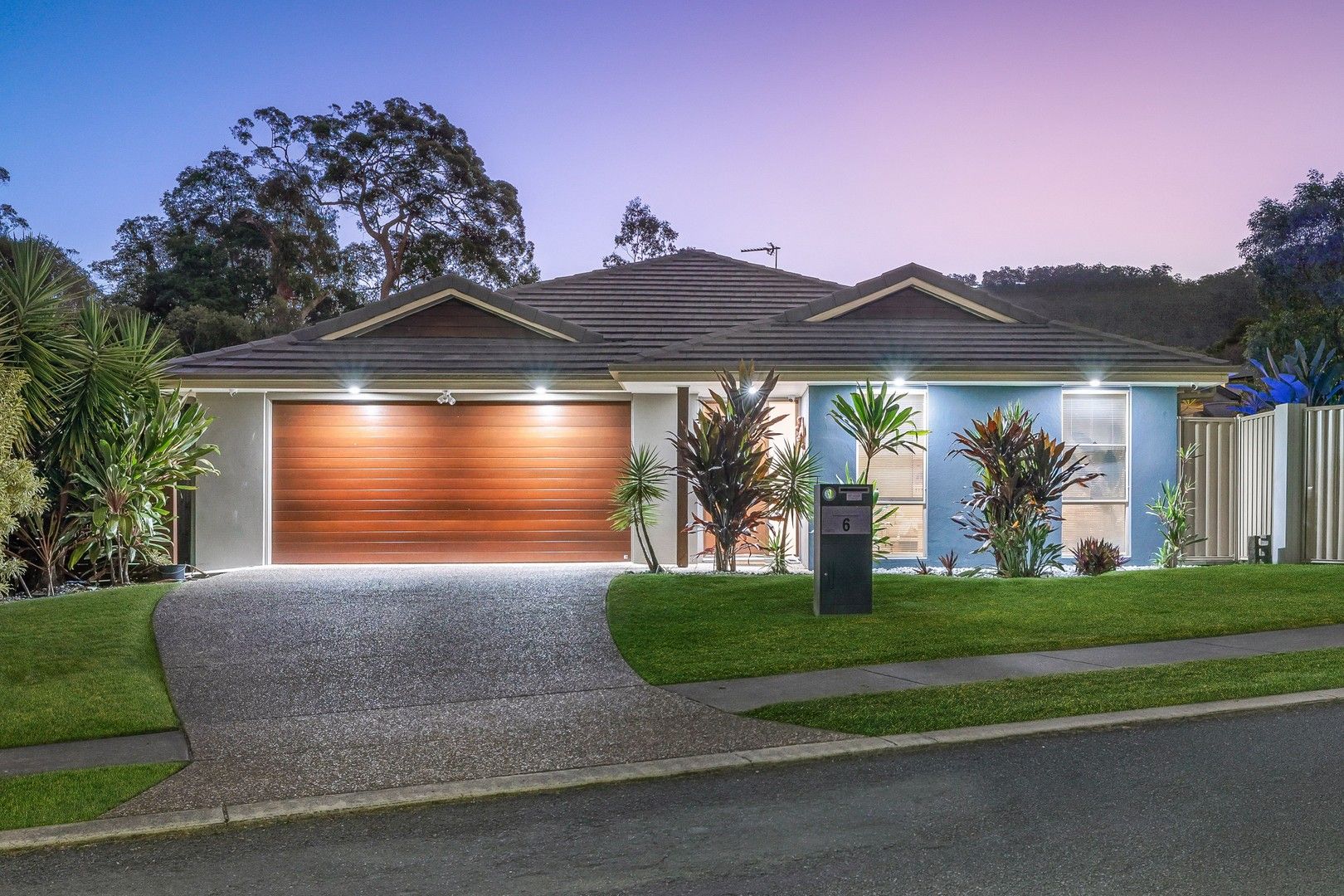 4 bedrooms House in 6 Garawarra Crescent UPPER COOMERA QLD, 4209