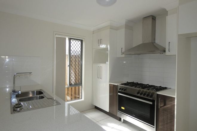 22 Spica Crescent Coomera 4209 - Image 3