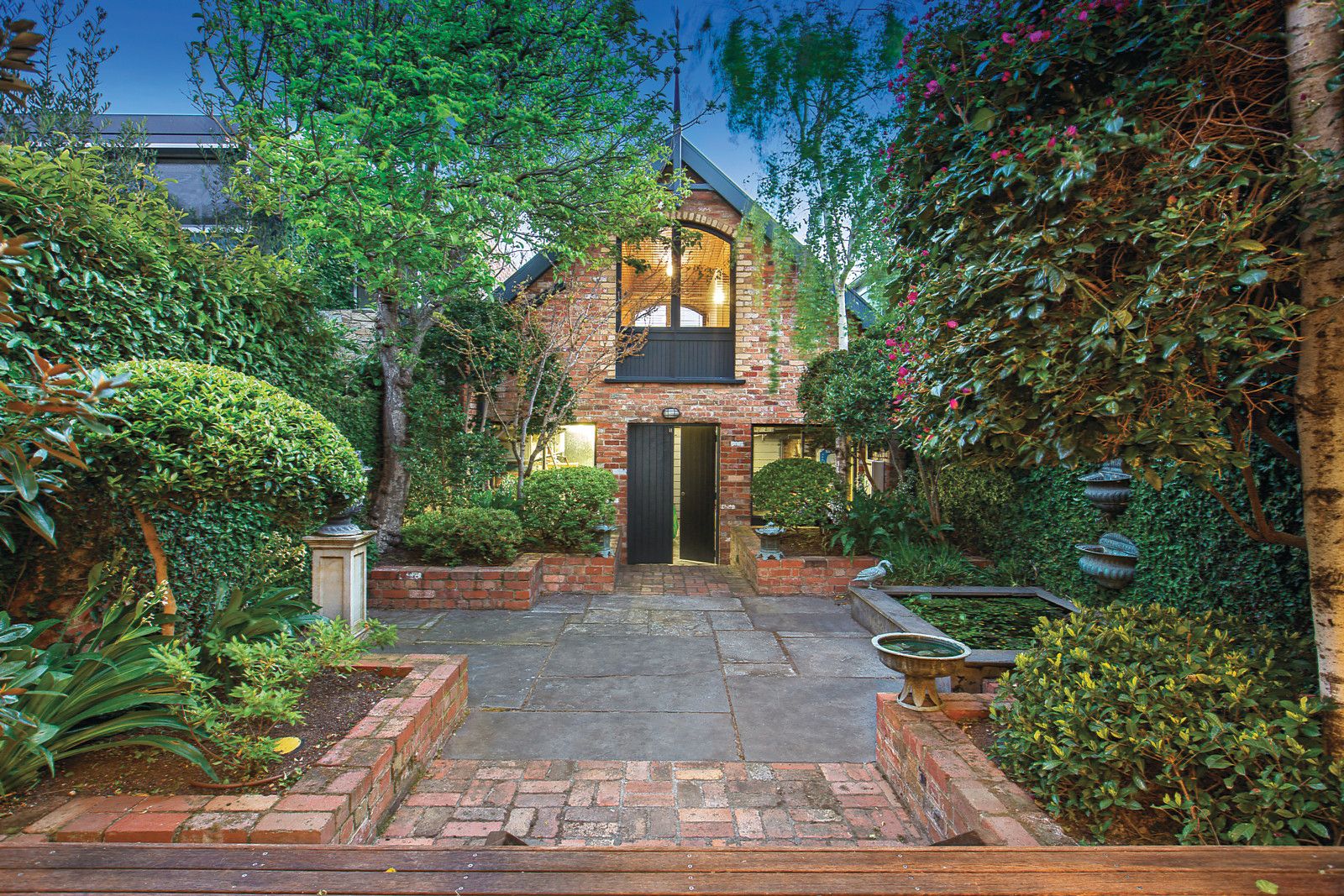 13 St Vincent Place, Albert Park VIC 3206, Image 2