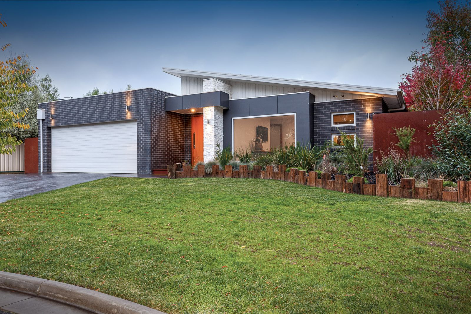 13 Lavery Avenue, Mount Clear VIC 3350, Image 0