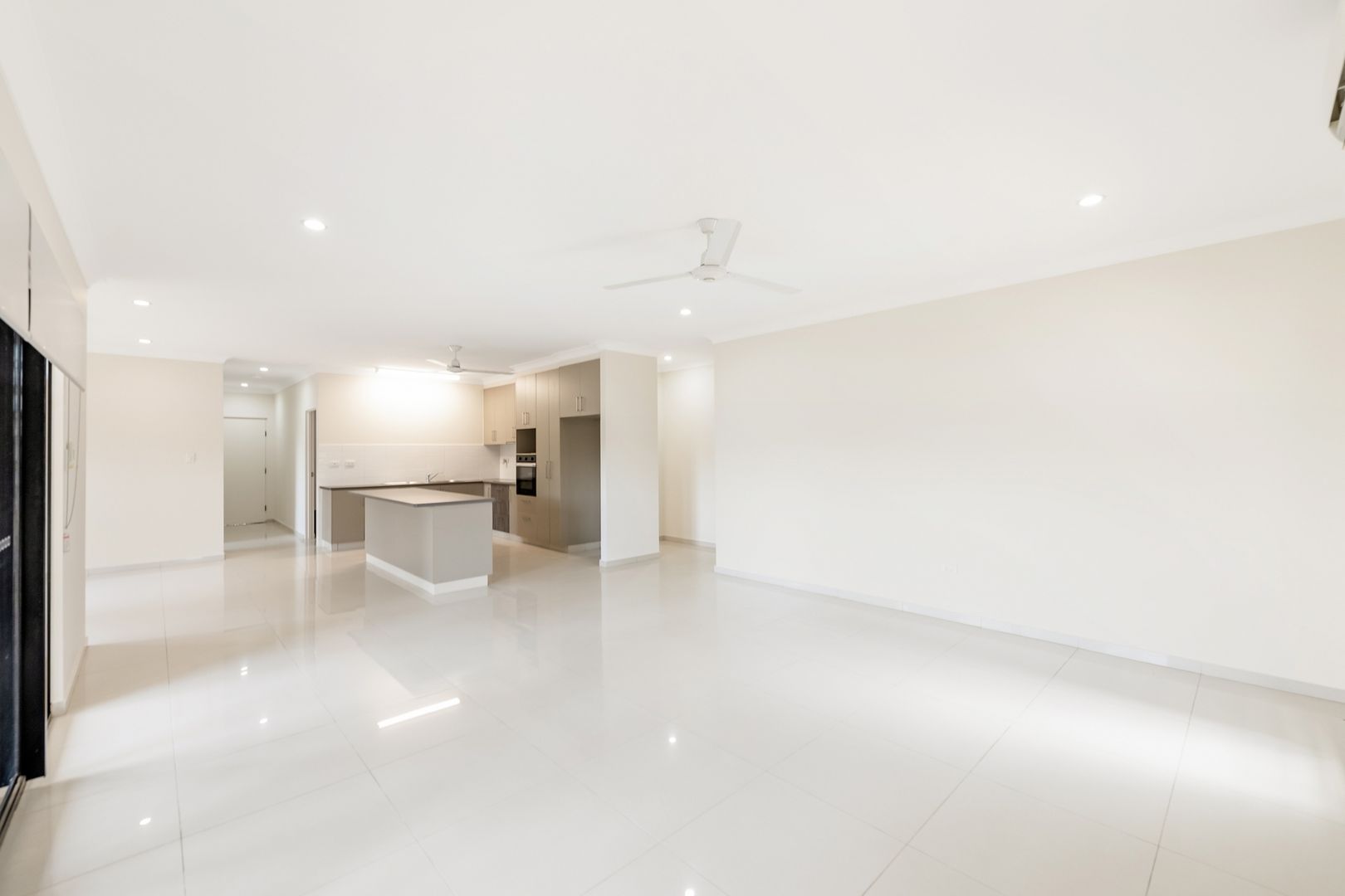 6 Jones Court, Rosebery NT 0832, Image 2