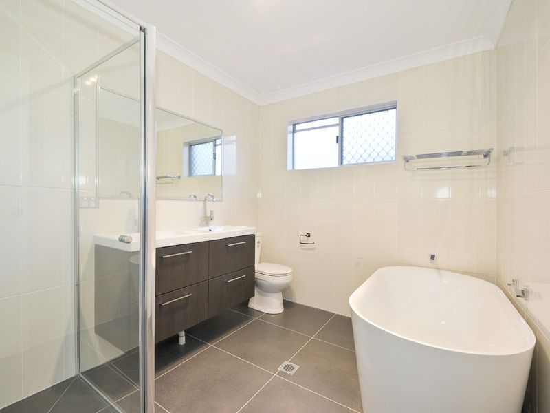 4/31 Knight Street, Greenslopes QLD 4120, Image 2