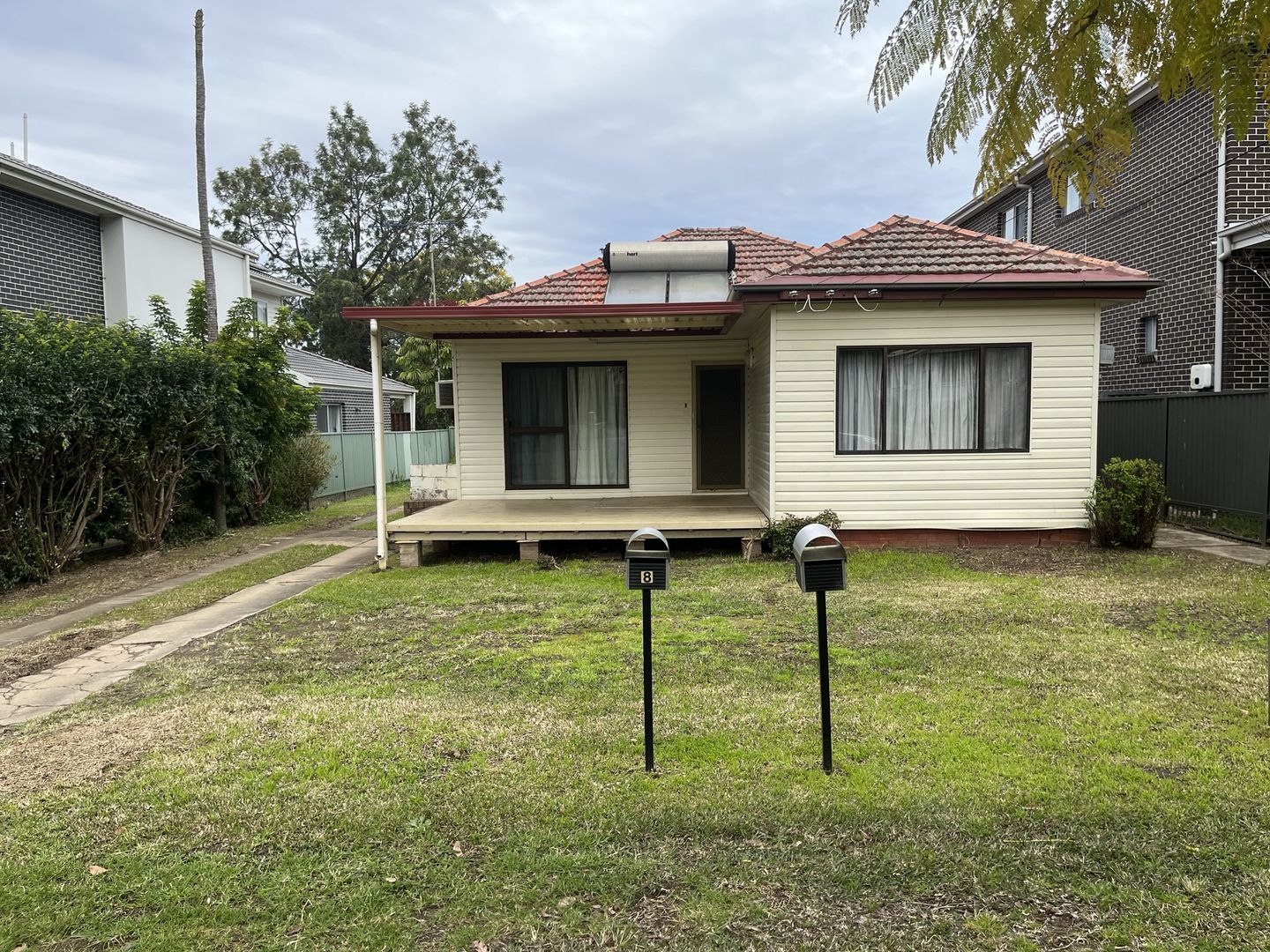 8 Springdale Road, Wentworthville Property History & Address Research