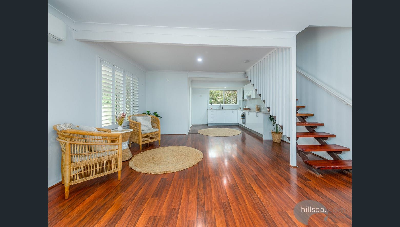 2 bedrooms Duplex in 1/17 Eurimbula Court PARADISE POINT QLD, 4216