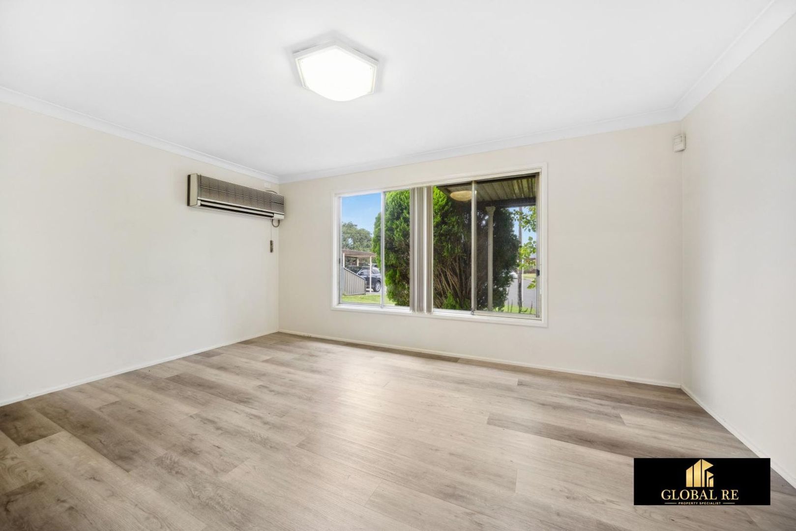 17 Fernlea Place, Canley Heights NSW 2166, Image 2