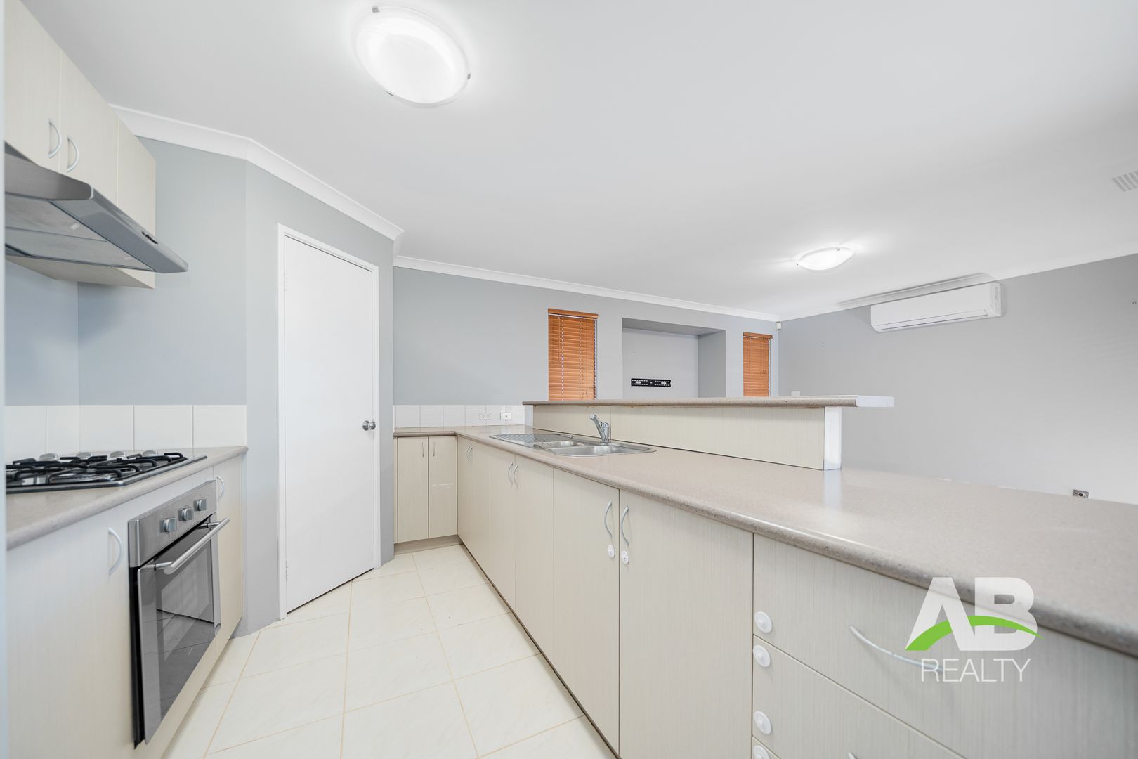 33 Santa Rosalia Vista, Sinagra WA 6065 House For Rent 620 Domain