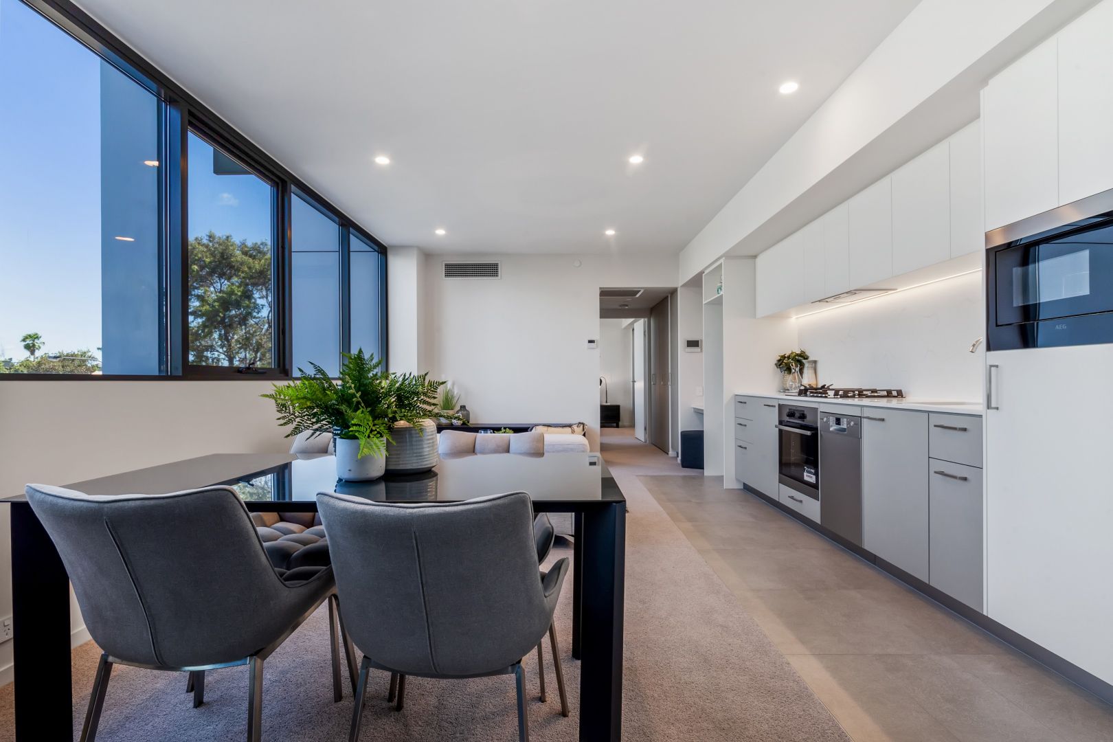 405/908 Canning Highway, Applecross WA 6153 Apartment For Rent 520