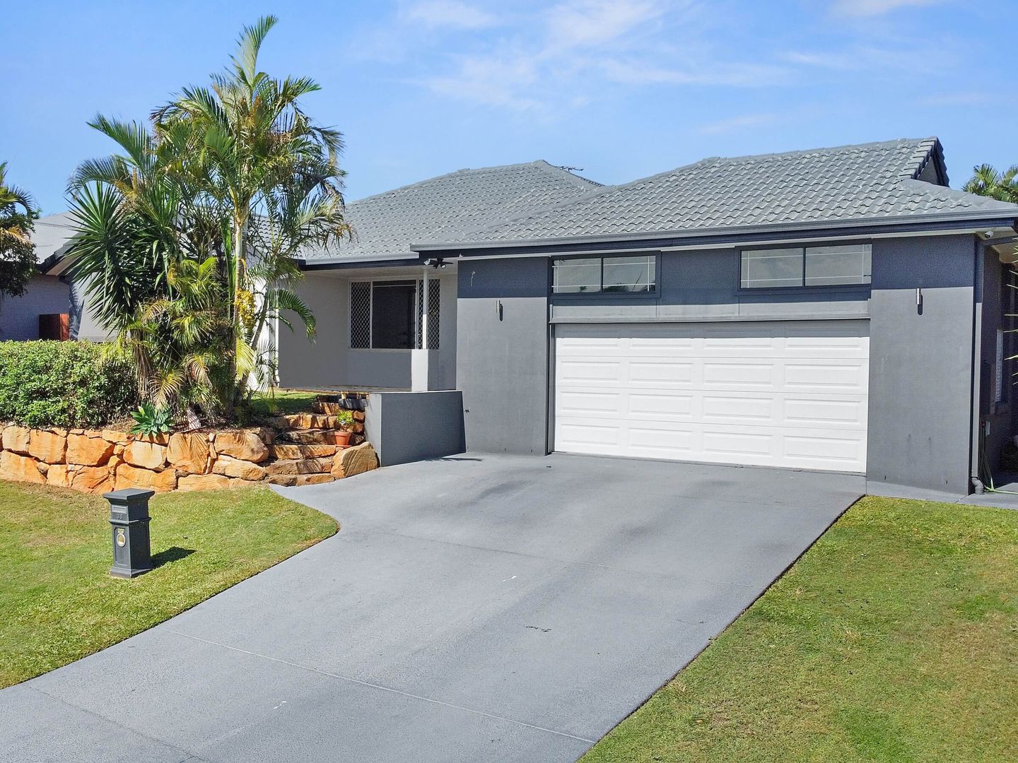 38 Bedarra Street, Redland Bay Property History & Address Research