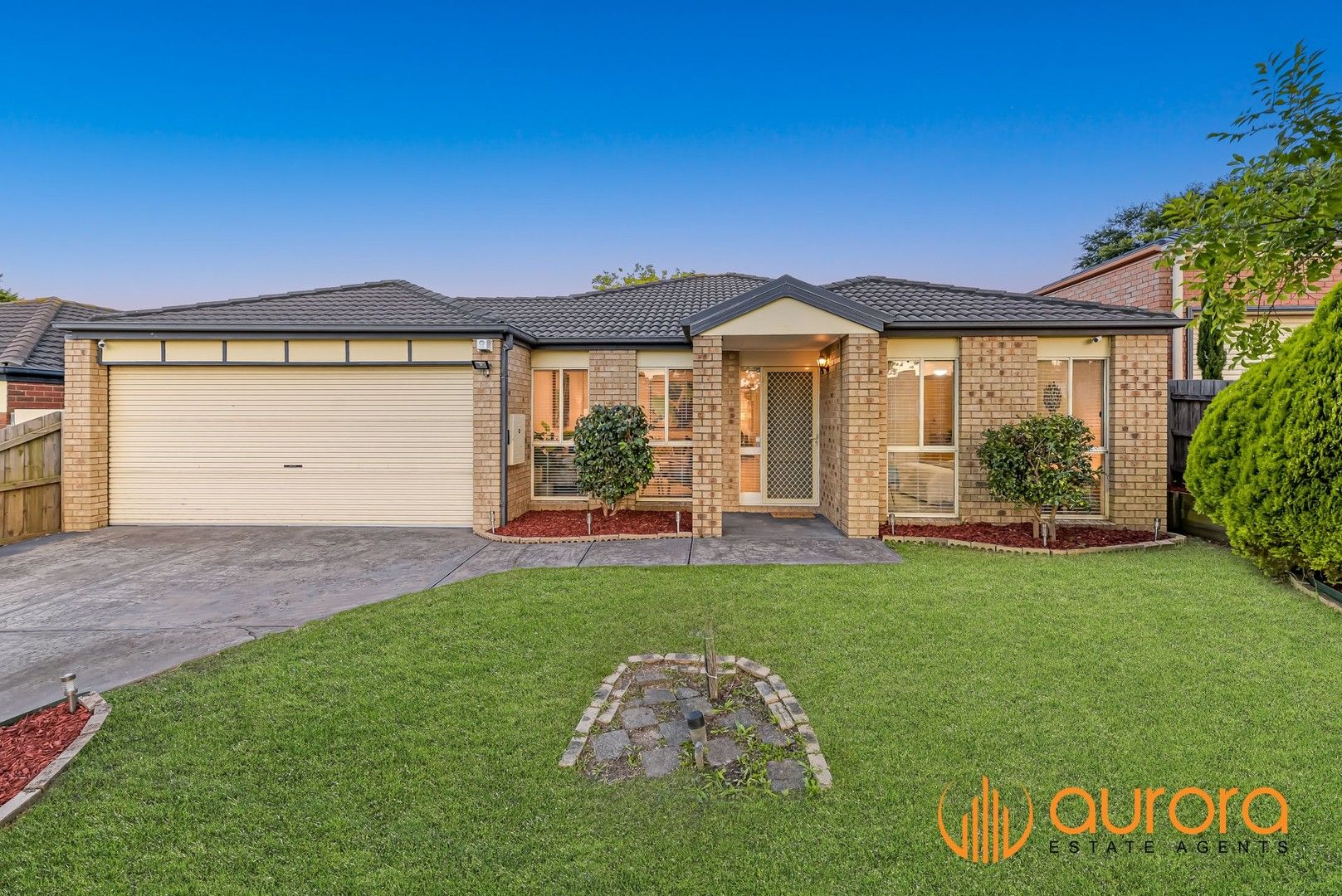 3 bedrooms House in 127 Harold Keys Drive NARRE WARREN SOUTH VIC, 3805