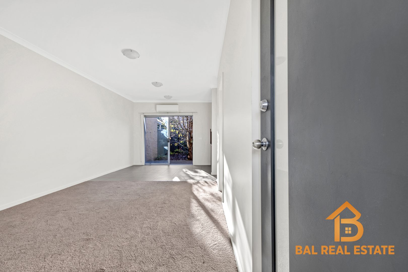 2/7 Bowood Court, Derrimut VIC 3026, Image 1