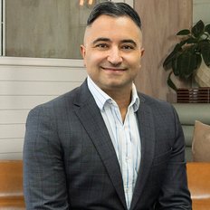 Ari Ozbenian, Sales representative