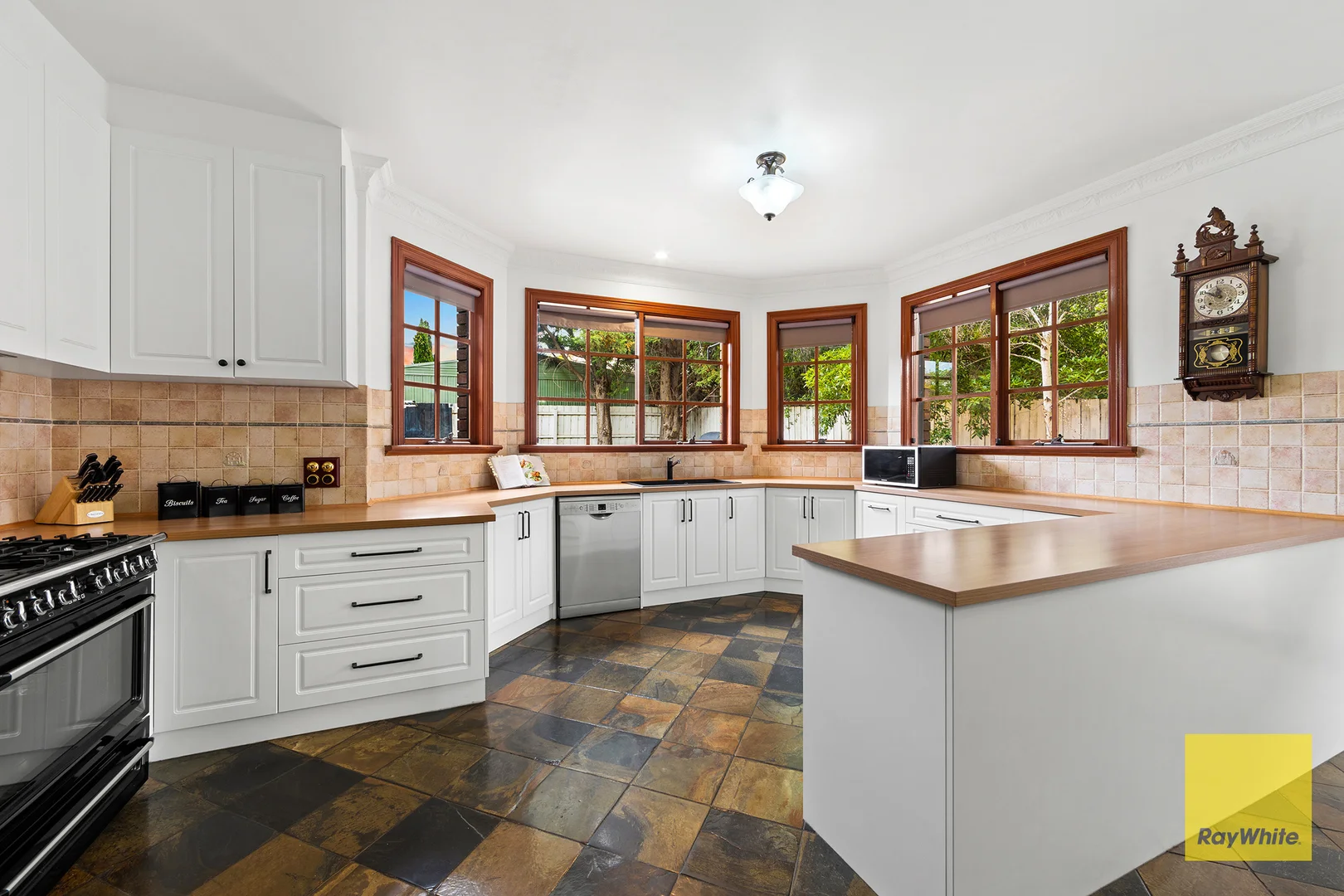 Additional image 7 of 23 Queens Parade, Hillside VIC 3037