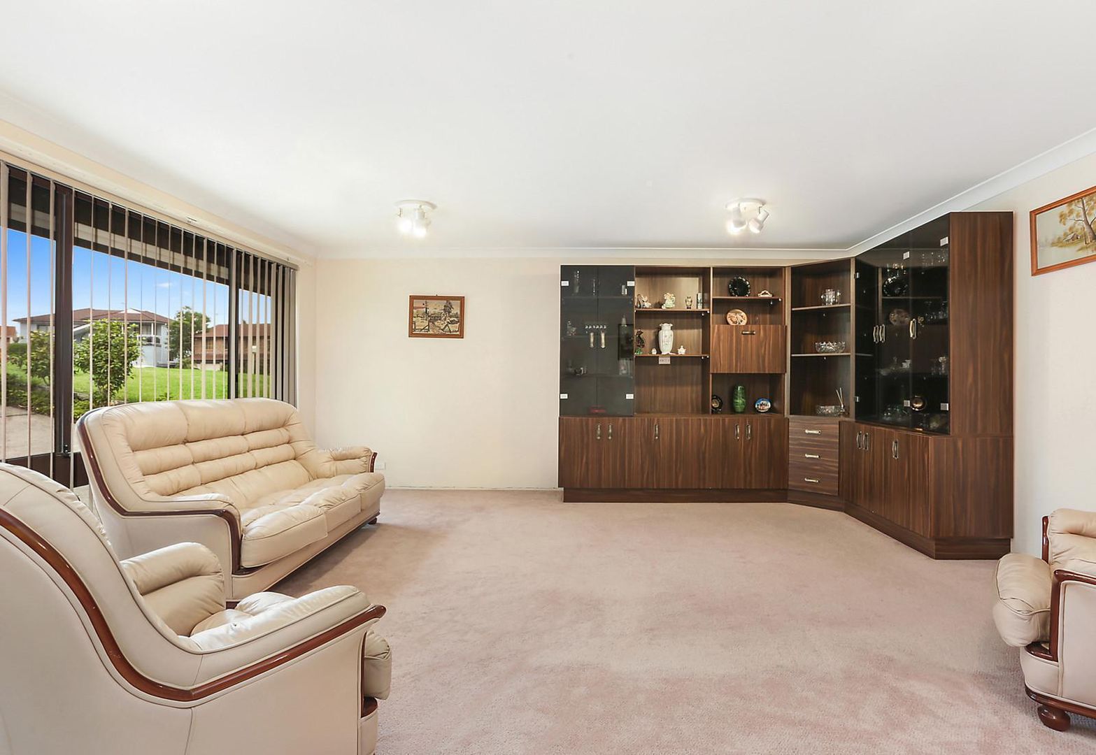 69 Stockdale Crescent, Abbotsbury NSW 2176, Image 2