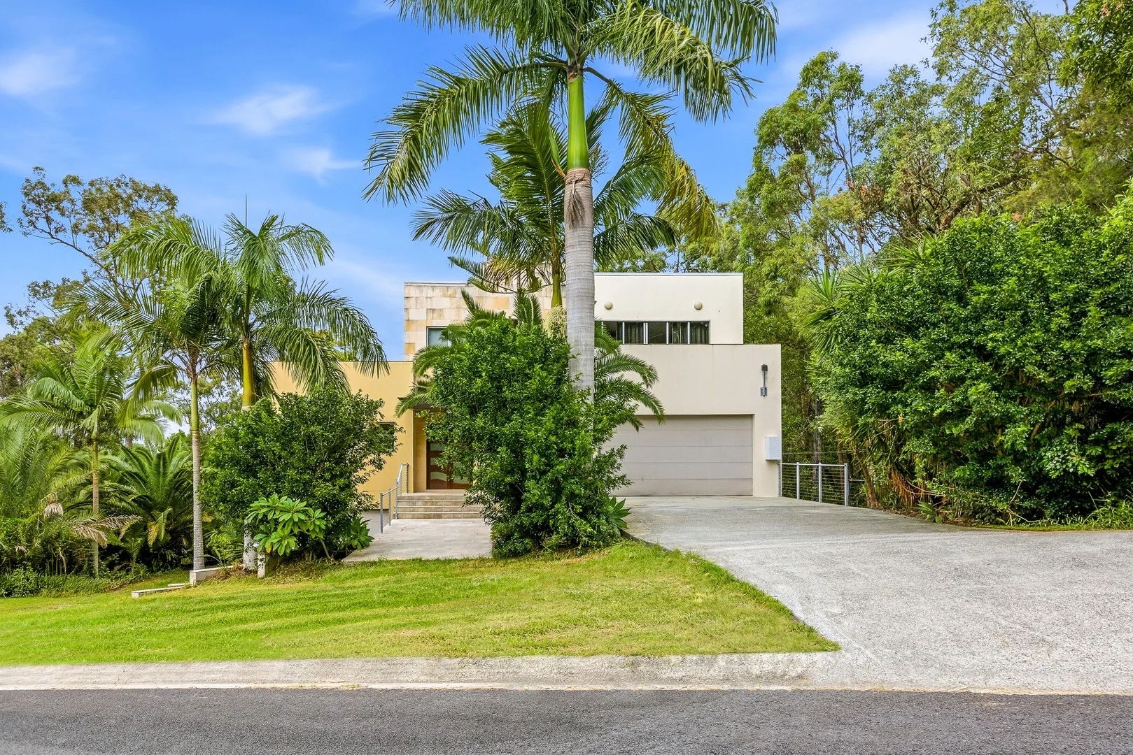 Primary image of 2 Hannah Court, Worongary QLD 4213