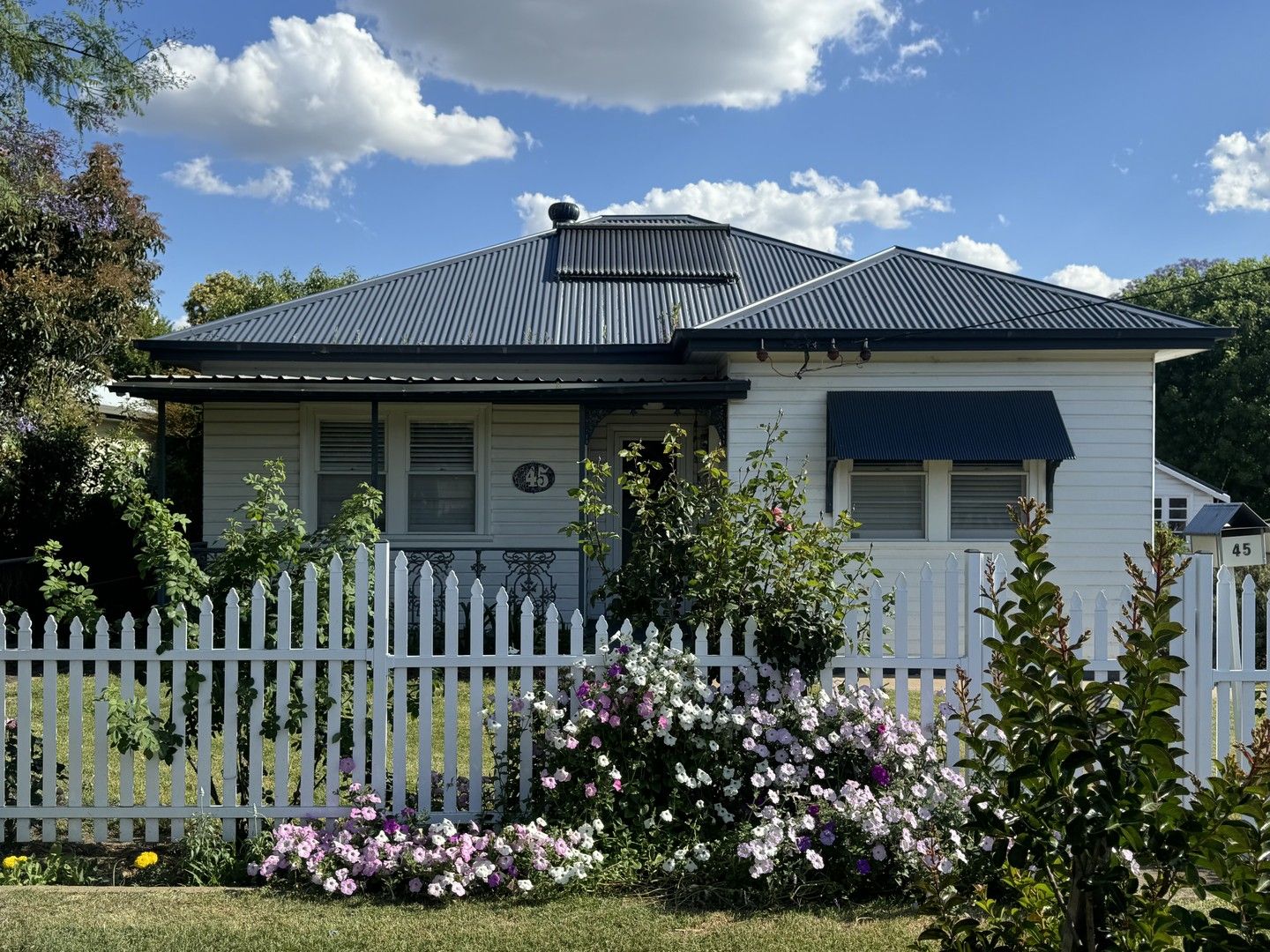 3 bedrooms House in 45 Piper Street TAMWORTH NSW, 2340